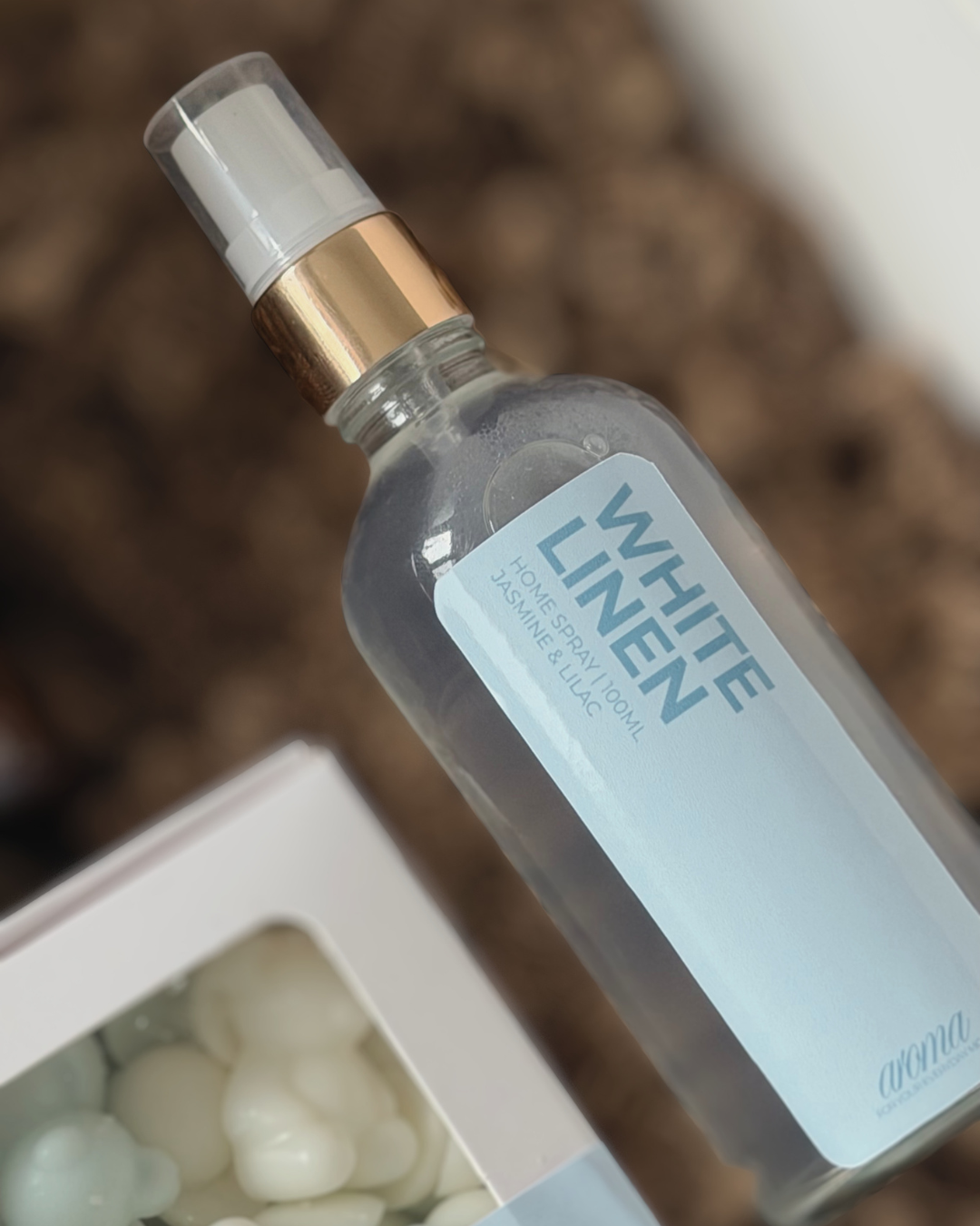 Spray · White Linen