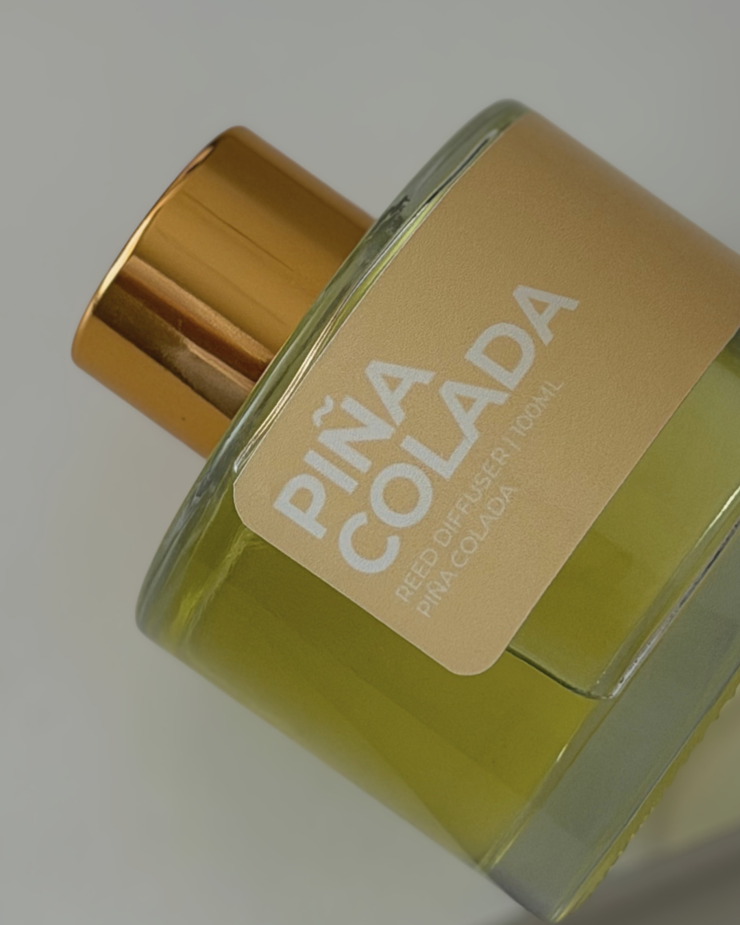 Reed Diffuser · Piña Colada